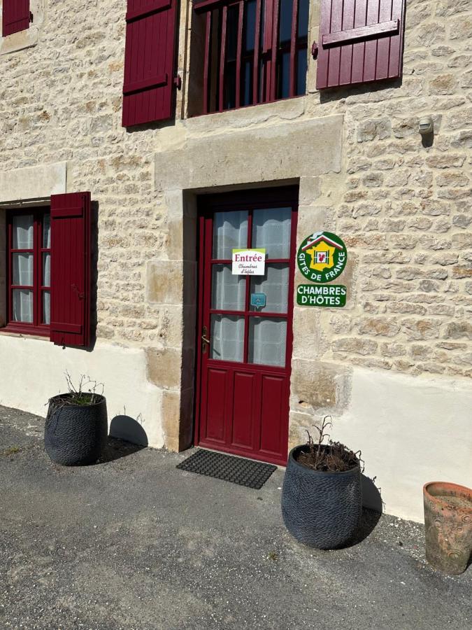 Chambres d'hôtes du puy d'anché Sauzé-Vaussais Extérieur photo