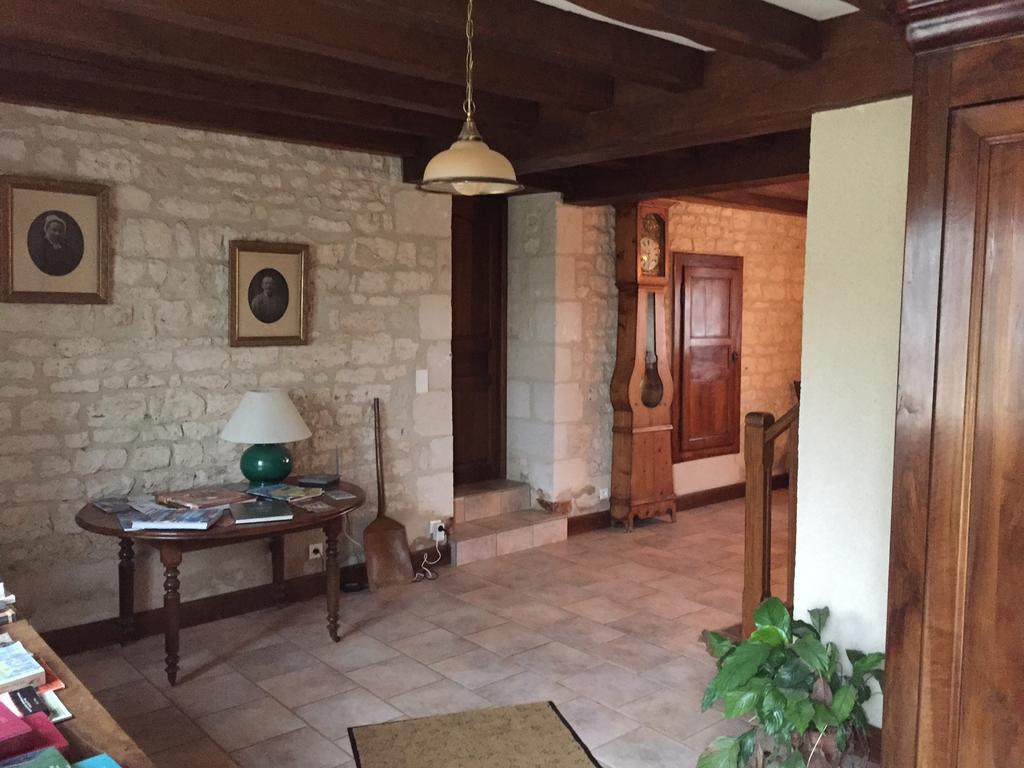 Chambres d'hôtes du puy d'anché Sauzé-Vaussais Extérieur photo